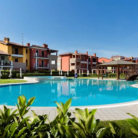 Essenza Apartament *